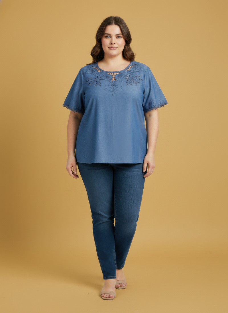 Embroidered Lace Trim Short Sleeve Knit Top